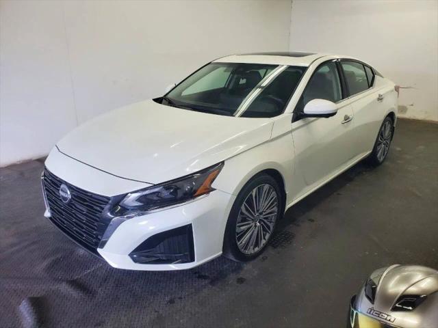 2023 Nissan Altima SL FWD for sale near Fairfield, OH