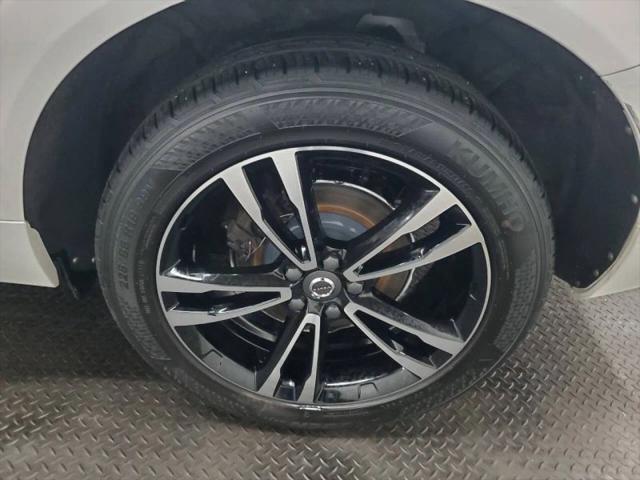 2019 Volvo XC60 T5 Momentum