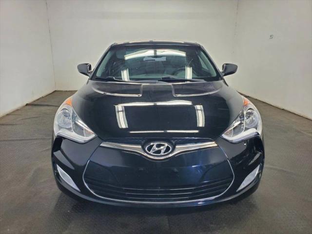 2013 Hyundai Veloster Base w/Gray