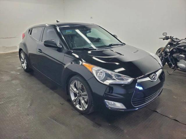 2013 Hyundai Veloster Base w/Gray