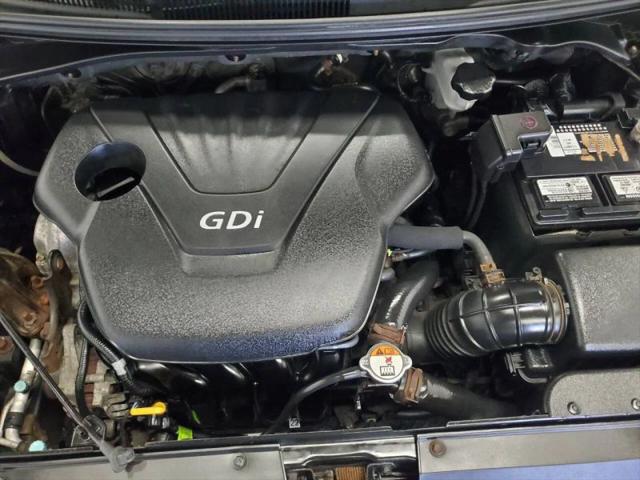 2013 Hyundai Veloster Base w/Gray