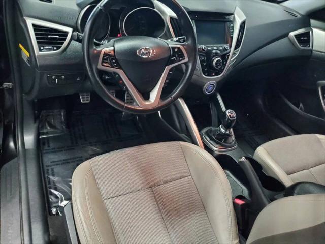 2013 Hyundai Veloster Base w/Gray