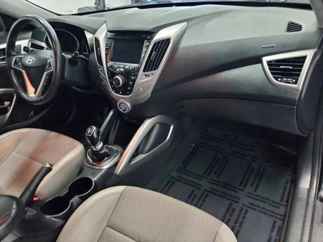 2013 Hyundai Veloster Base w/Gray