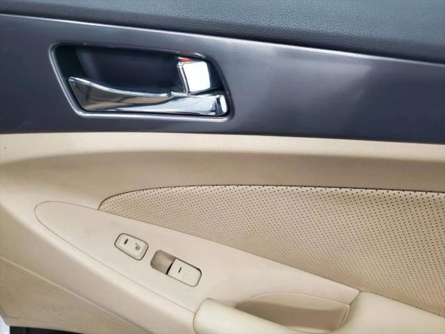 2011 Hyundai Sonata Hybrid Base