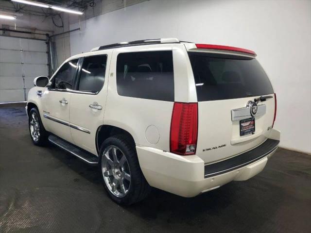 2009 Cadillac Escalade Hybrid Standard