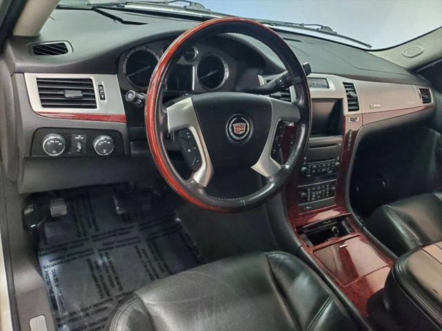 2009 Cadillac Escalade Hybrid Standard