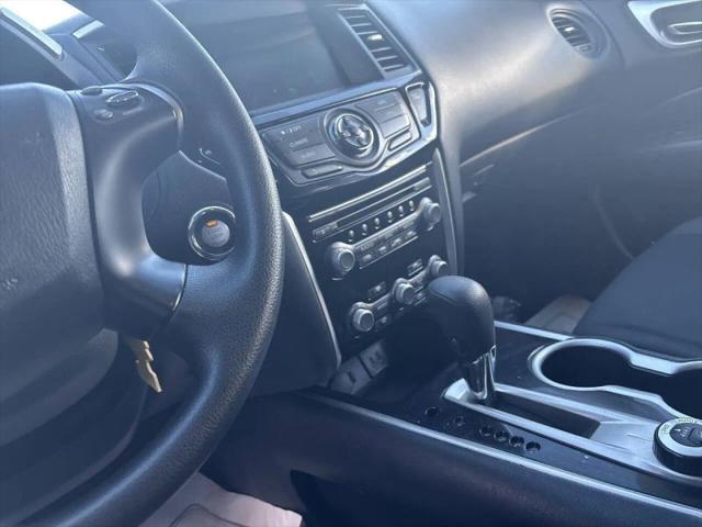 2019 Nissan Pathfinder S