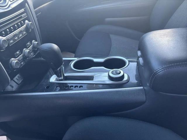 2019 Nissan Pathfinder S