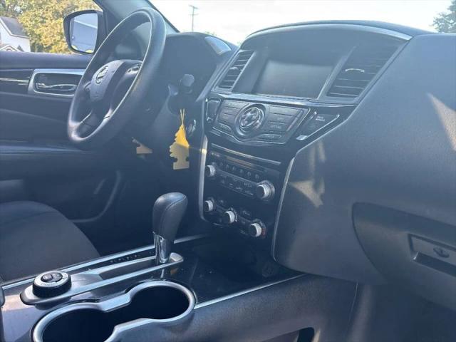2019 Nissan Pathfinder S