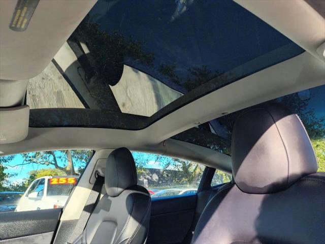 2022 Tesla Model 3 Long Range Dual Motor All-Wheel Drive