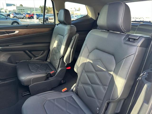 2026 Volkswagen Atlas SE with Technology