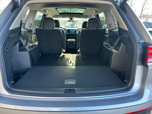 2026 Volkswagen Atlas SE with Technology