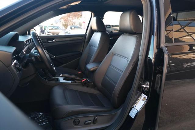 2022 Volkswagen Passat 2.0T R-Line