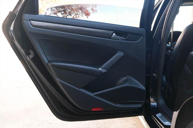 2022 Volkswagen Passat 2.0T R-Line