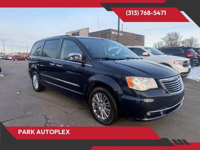 2013 Chrysler Town & Country Touring-L for sale in Lincoln Park, MI