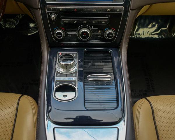 2012 Jaguar XJ XJL Portfolio