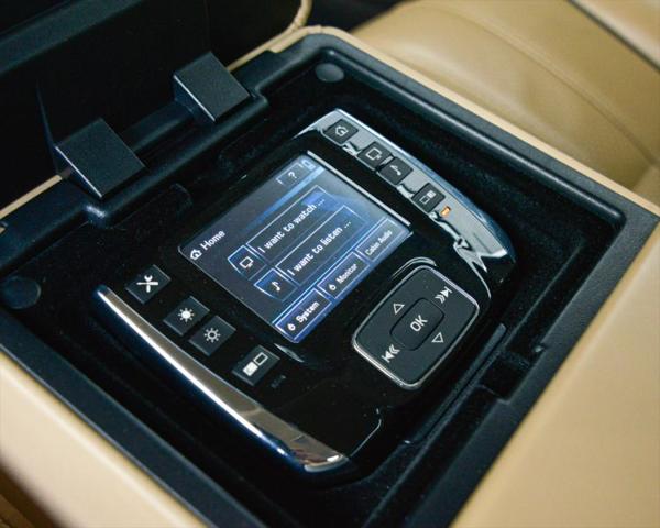 2012 Jaguar XJ XJL Portfolio