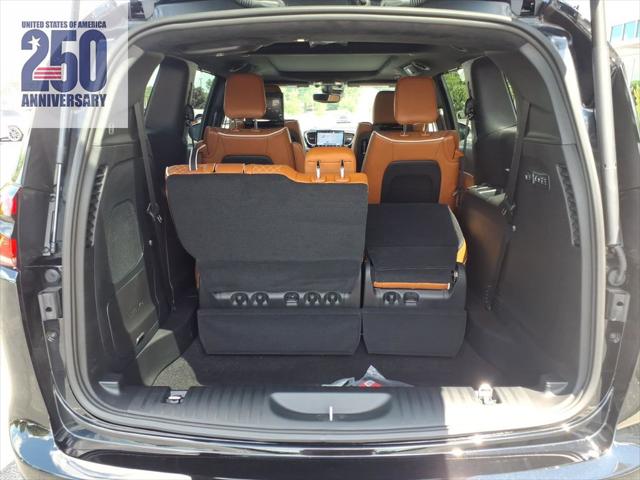 2026 Chrysler Pacifica Pinnacle AWD