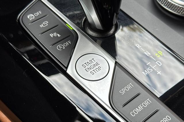 2025 BMW X4 xDrive30i