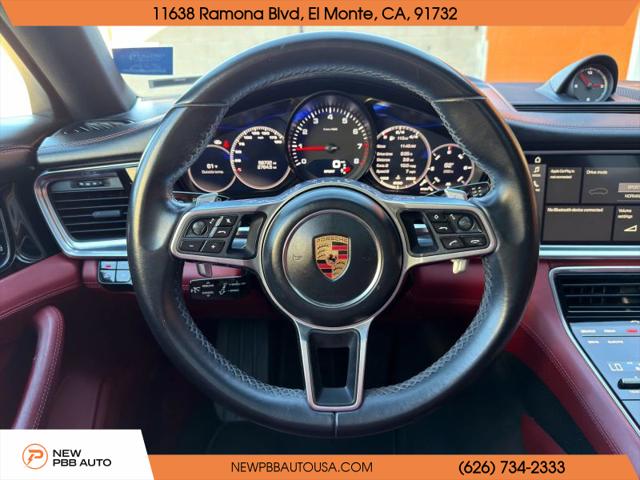 2017 Porsche Panamera 4