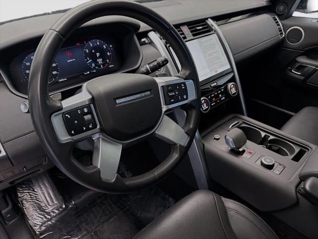2024 Land Rover Discovery P300 S