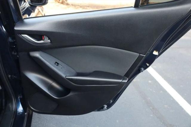 2015 Mazda Mazda3 i Sport
