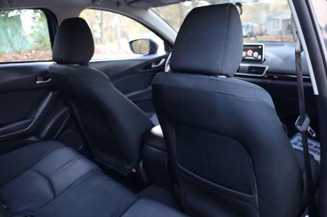 2015 Mazda Mazda3 i Sport