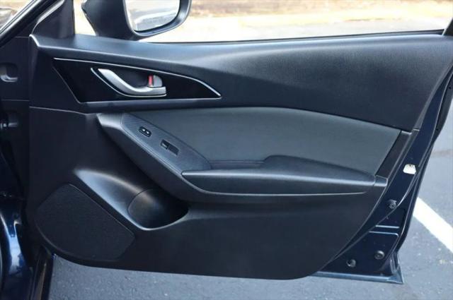 2015 Mazda Mazda3 i Sport