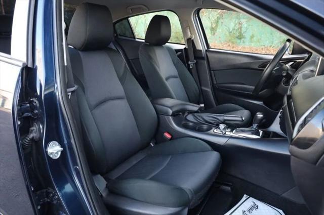 2015 Mazda Mazda3 i Sport