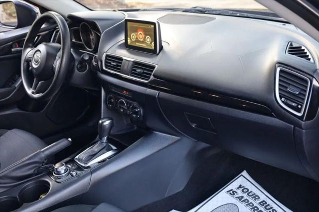 2015 Mazda Mazda3 i Sport