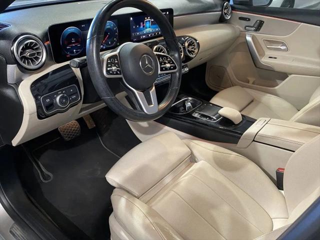 2020 Mercedes-Benz A 220 A 220