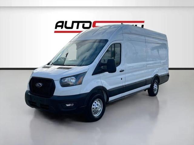 2025 Ford Transit Cargo Van Extended Length w/9 950-lb GVWR