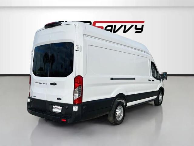 2025 Ford Transit Cargo Van Extended Length w/9 950-lb GVWR