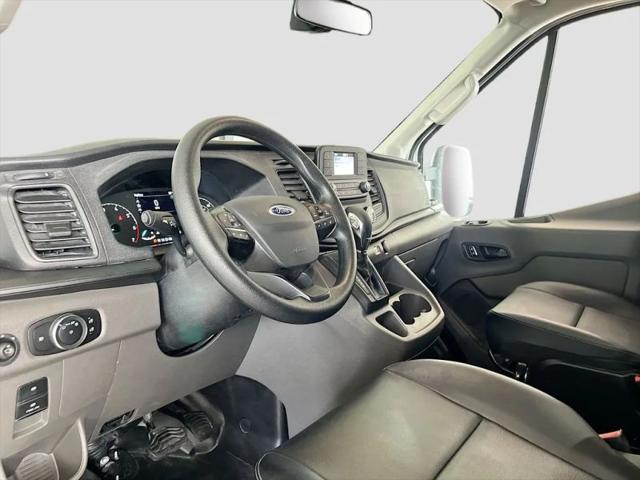 2025 Ford Transit Cargo Van Extended Length w/9 950-lb GVWR