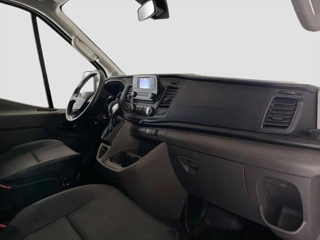 2025 Ford Transit Cargo Van Extended Length w/9 950-lb GVWR