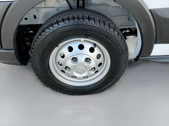 2025 Ford Transit Cargo Van Extended Length w/9 950-lb GVWR