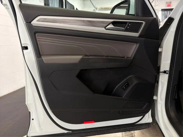 2022 Volkswagen Atlas Cross Sport 3.6L V6 SE w/Technology