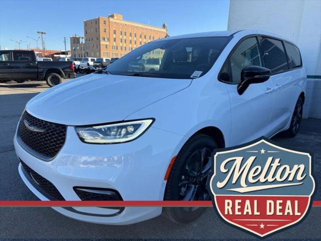 2026 Chrysler Pacifica Select for sale in Claremore, OK