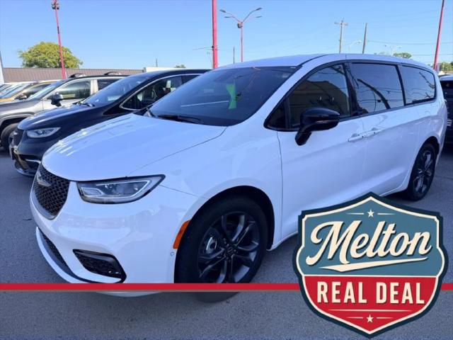 2026 Chrysler Pacifica Select for sale in Claremore, OK