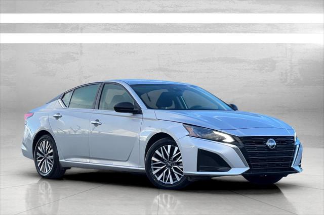 2024 Nissan Altima SV FWD