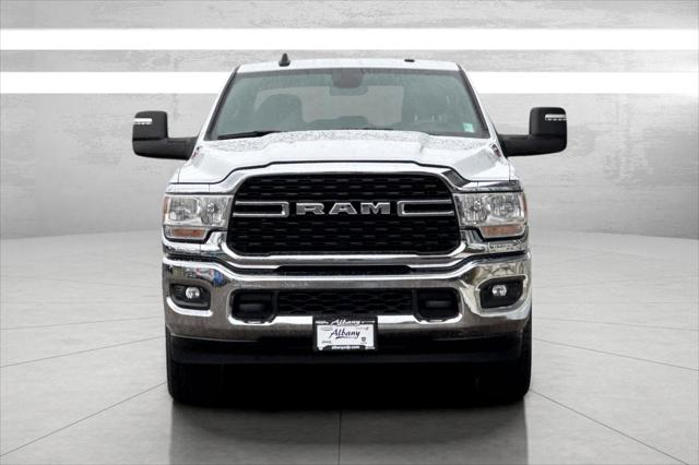 2024 RAM 3500 Big Horn Crew Cab 4x4 8 Box