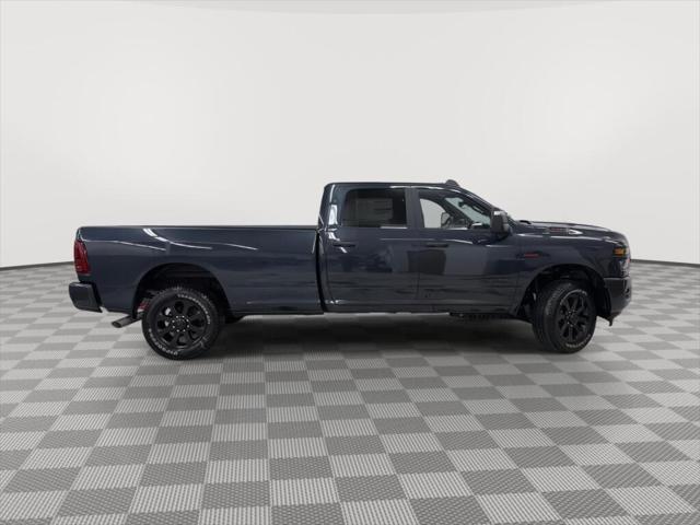 2026 RAM Ram 3500 RAM 3500 BIG HORN CREW CAB 4X4 8 BOX