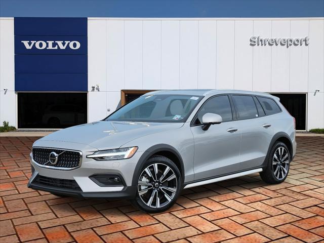 2025 Volvo V60 Cross Country B5 Ultra