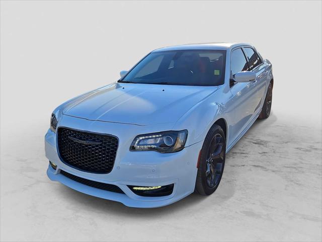 2022 Chrysler 300 Touring L