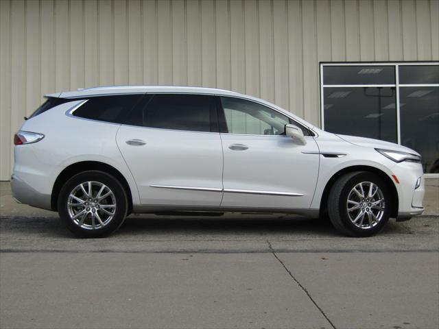 2023 Buick Enclave Premium AWD 2023 Buick Enclave Premium AWD