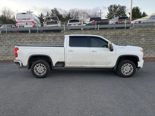 2022 Chevrolet Silverado 2500HD 4WD Crew Cab Standard Bed High Country 2022 Chevrolet Silverado 2500HD 4WD Crew Cab Standard Bed High Country