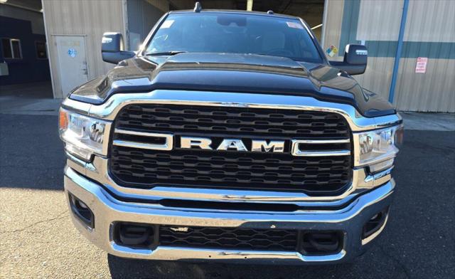 2024 RAM 2500 Big Horn Crew Cab 4x4 64 Box