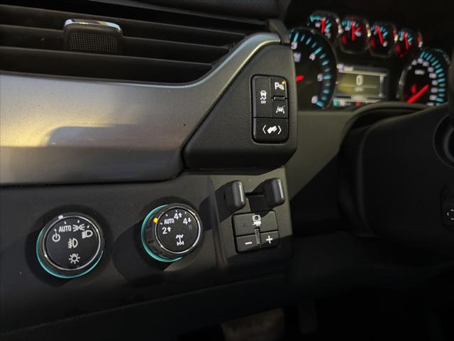 2016 Chevrolet Suburban LT 2016 Chevrolet Suburban LT