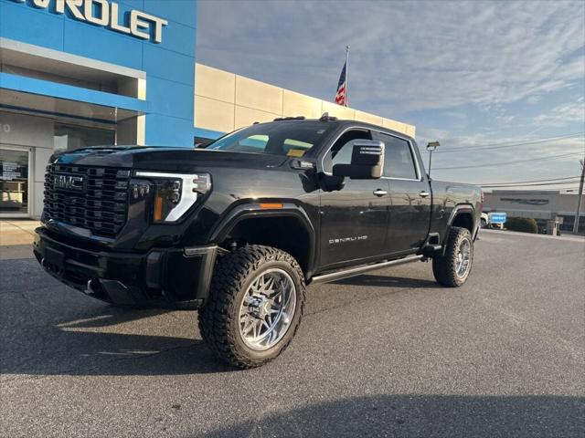2024 GMC Sierra 3500HD 4WD Crew Cab Standard Bed Denali Ultimate 2024 GMC Sierra 3500HD 4WD Crew Cab Standard Bed Denali Ultimate