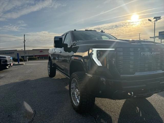 2024 GMC Sierra 3500HD 4WD Crew Cab Standard Bed Denali Ultimate 2024 GMC Sierra 3500HD 4WD Crew Cab Standard Bed Denali Ultimate